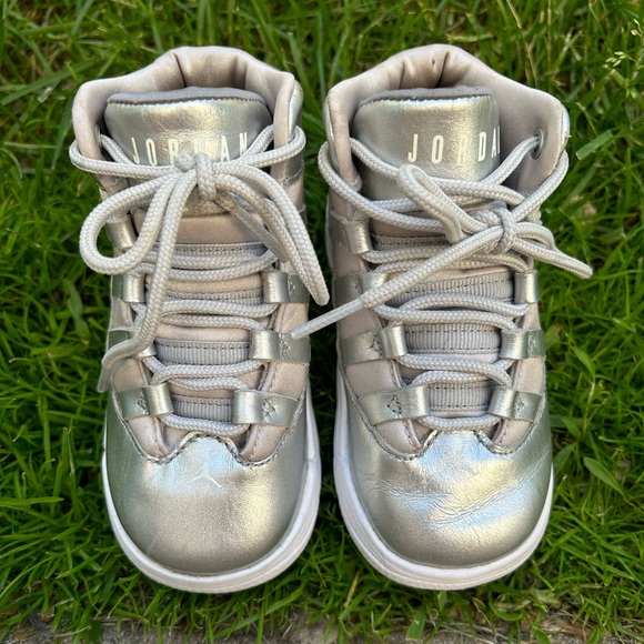 Nike Air Jordan Jordan Max Aura SE Toddler “Silver” Size 7c - Picture 2 of 10